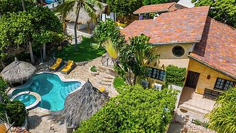 Mexican Style Villa With Private Pool, Free Utilities