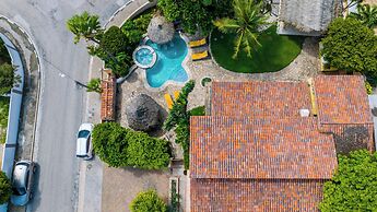 Mexican Style Villa With Private Pool, Free Utilities