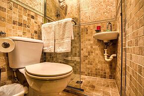 Mexican Style Villa With Private Pool, Free Utilities