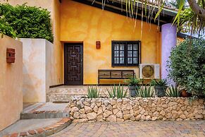 Mexican Style Villa With Private Pool, Free Utilities