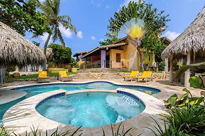 Mexican Style Villa With Private Pool, Free Utilities