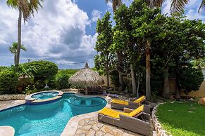 Mexican Style Villa With Private Pool, Free Utilities