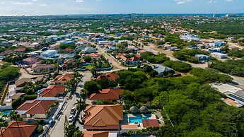 Gorgeous Mansion, Private Pool, Outdoor Kitchen!