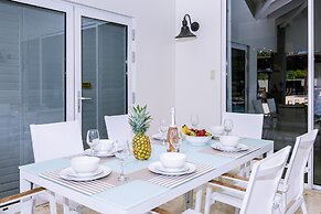 Gorgeous Mansion, Private Pool, Outdoor Kitchen!