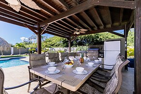 Gorgeous Mansion, Private Pool, Outdoor Kitchen!