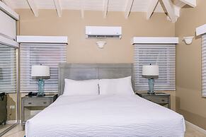 Gorgeous Mansion, Private Pool, Outdoor Kitchen!