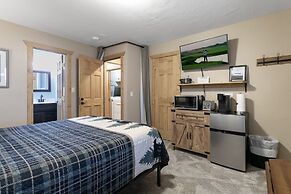 Beaver Creek West S2 1 Condo by RedAwning