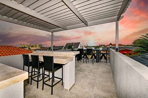 New! Top Location! Rooftop Terrace With Ocean View