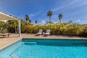 Luxury Pool Villa With View! Cabana, Bbq, 3min/beach, in Tierra del So