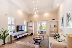 Luxury Pool Villa With View! Cabana, Bbq, 3min/beach, in Tierra del So