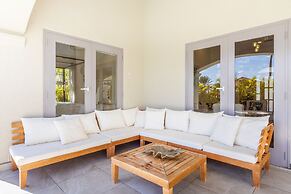 Luxury Pool Villa With View! Cabana, Bbq, 3min/beach, in Tierra del So