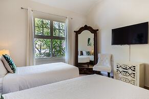 Luxury Pool Villa With View! Cabana, Bbq, 3min/beach, in Tierra del So