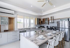 Direct Ocean Front Villa With Private Pool + View! Boca Catalina Malmo