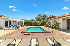 Modern Villa Private Pool 4min to Beaches!