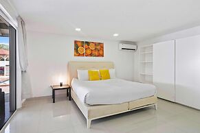 Modern Villa Private Pool 4min to Beaches!
