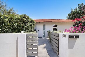 Modern Villa Private Pool 4min to Beaches!