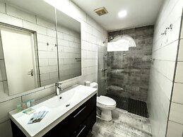 Modern Villa Private Pool 4min to Beaches!