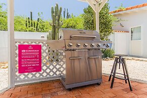 Modern Villa Private Pool 4min to Beaches!