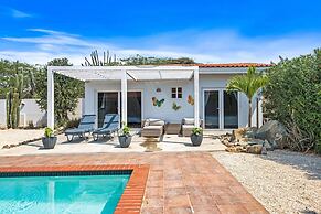 Modern Villa Private Pool 4min to Beaches!