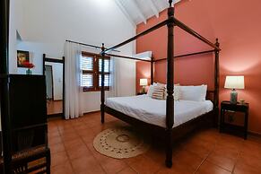 Secluded Villa With Pool3min to Beachfree Utilities