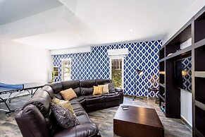 Upscale Ocean View Villa With Pool + Outdoor Kitchen