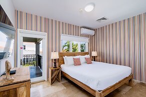 Upscale Ocean View Villa With Pool + Outdoor Kitchen