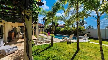 Upscale Ocean View Villa With Pool + Outdoor Kitchen