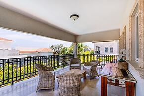 Upscale Ocean View Villa With Pool + Outdoor Kitchen