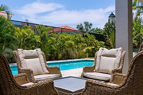 Upscale Ocean View Villa With Pool + Outdoor Kitchen