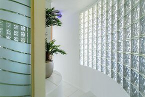 Large Villa With View! Private Pool Free Utilities!