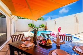 Large Villa With View! Private Pool Free Utilities!