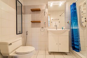 Large Villa With View! Private Pool Free Utilities!