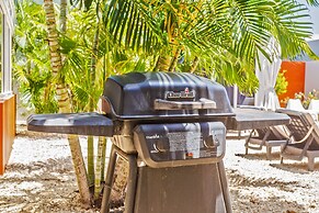 Stunning Modern Home, Near Beaches Full AC