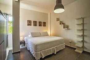 Stunning Modern Home, Near Beaches Full AC