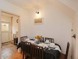 Weavers Cottage