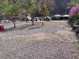 Gapyeong Calbongsanouto Campingjang