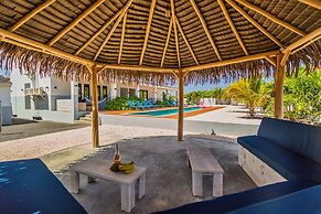 Luxurious Ocean View Getaway!