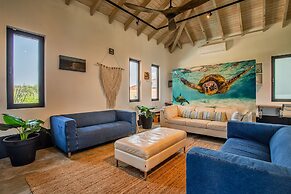 Luxurious Ocean View Getaway!