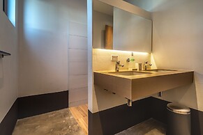 Luxurious Ocean View Getaway!