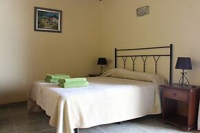 Comfortable 1-bed Bungalow in Parque Holandés