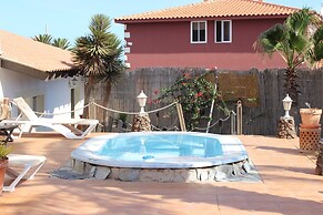 Comfortable 1-bed Bungalow in Parque Holandés