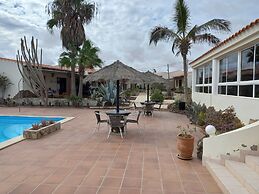 Rustic 1-bed Bungalow in Parque Holandés