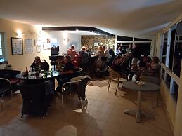 Rustic 1-bed Bungalow in Parque Holandés