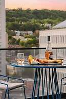 Sonder by Marriott Bonvoy Maisonneuve Apartments Downtown