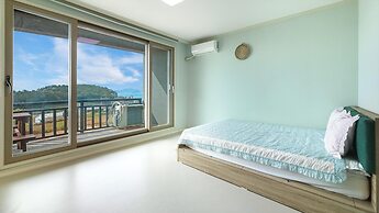 Namhae The Bay 007 Pension