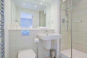 Stylish Home Near Aberdeen Station