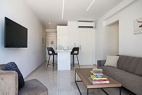 Phaedrus Living: Seaside Deluxe Flat Harbour 112