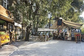 Kombinat Rooms City Center