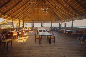 Giraffe Beach Hotel