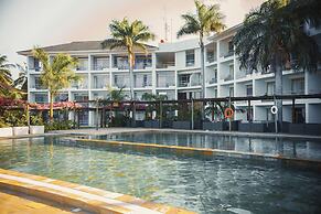 Giraffe Beach Hotel